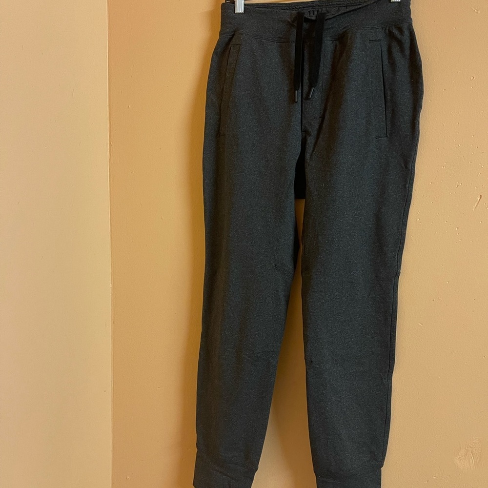 Lululemon Men’s Gray Joggers Size Small Good Condition